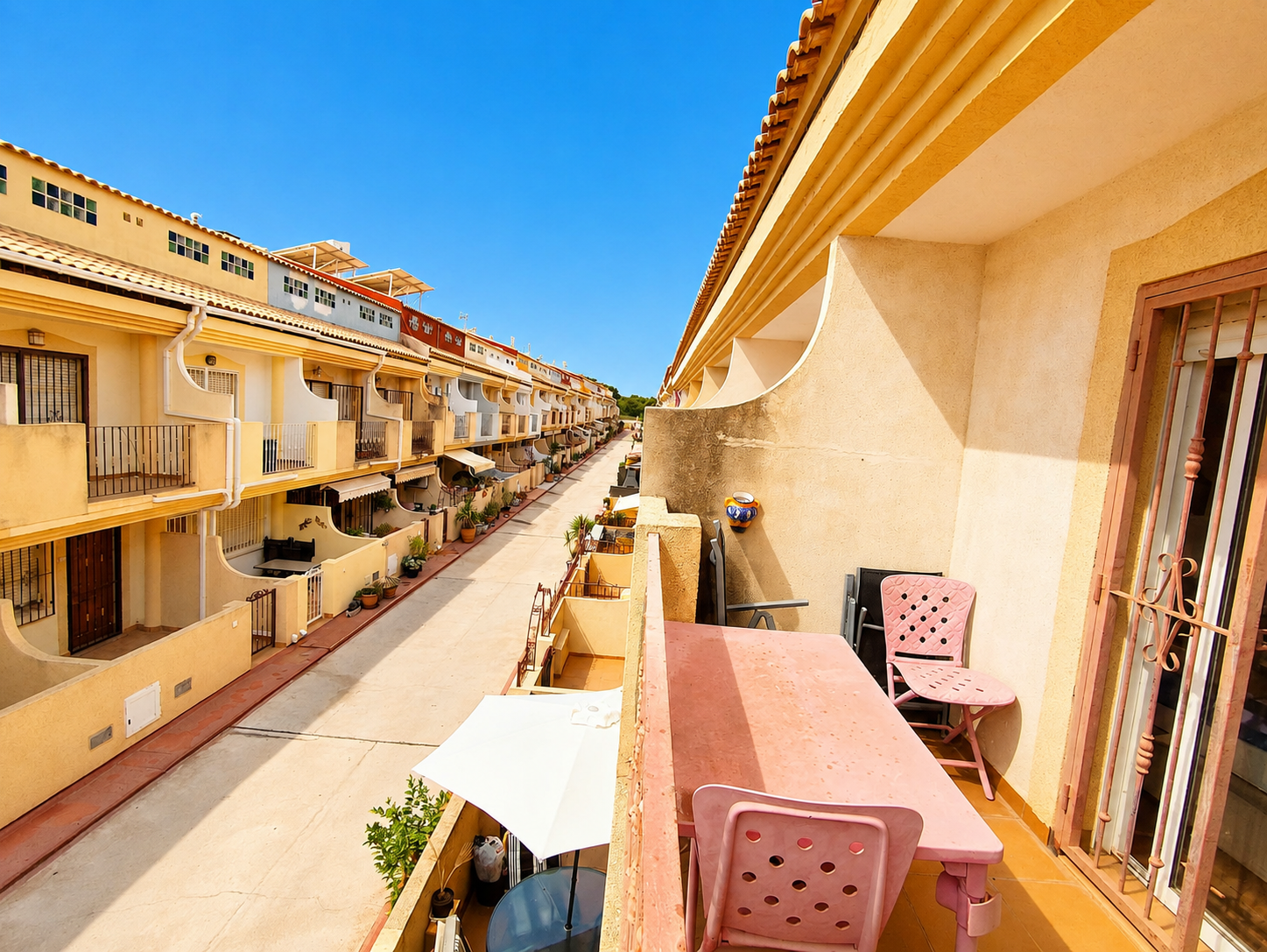 Vivienda de 3 plantas con amplias terrazas en Orihuela Costa - Imagen 12