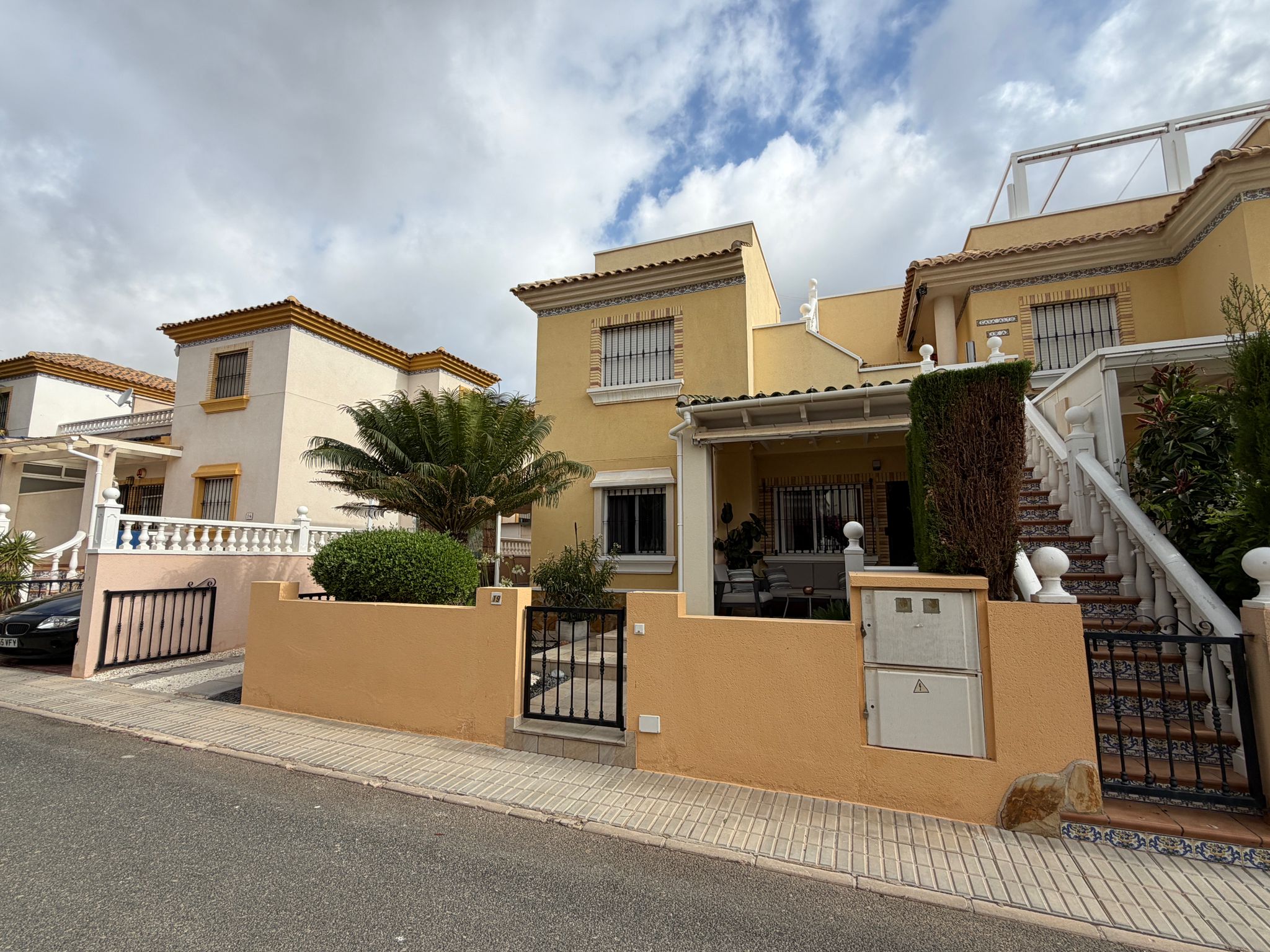 Bungalow con jardín privado y piscina en Villamartín – Los Dolses - Imagen 25