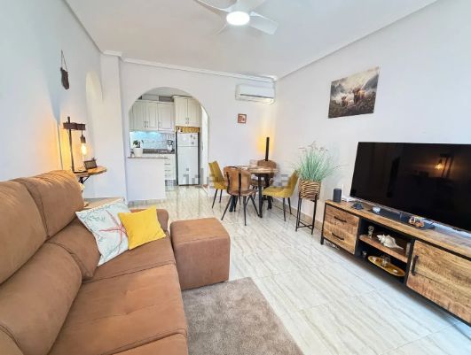 Bungalow con jardín privado y piscina en Villamartín – Los Dolses - Imagen 28