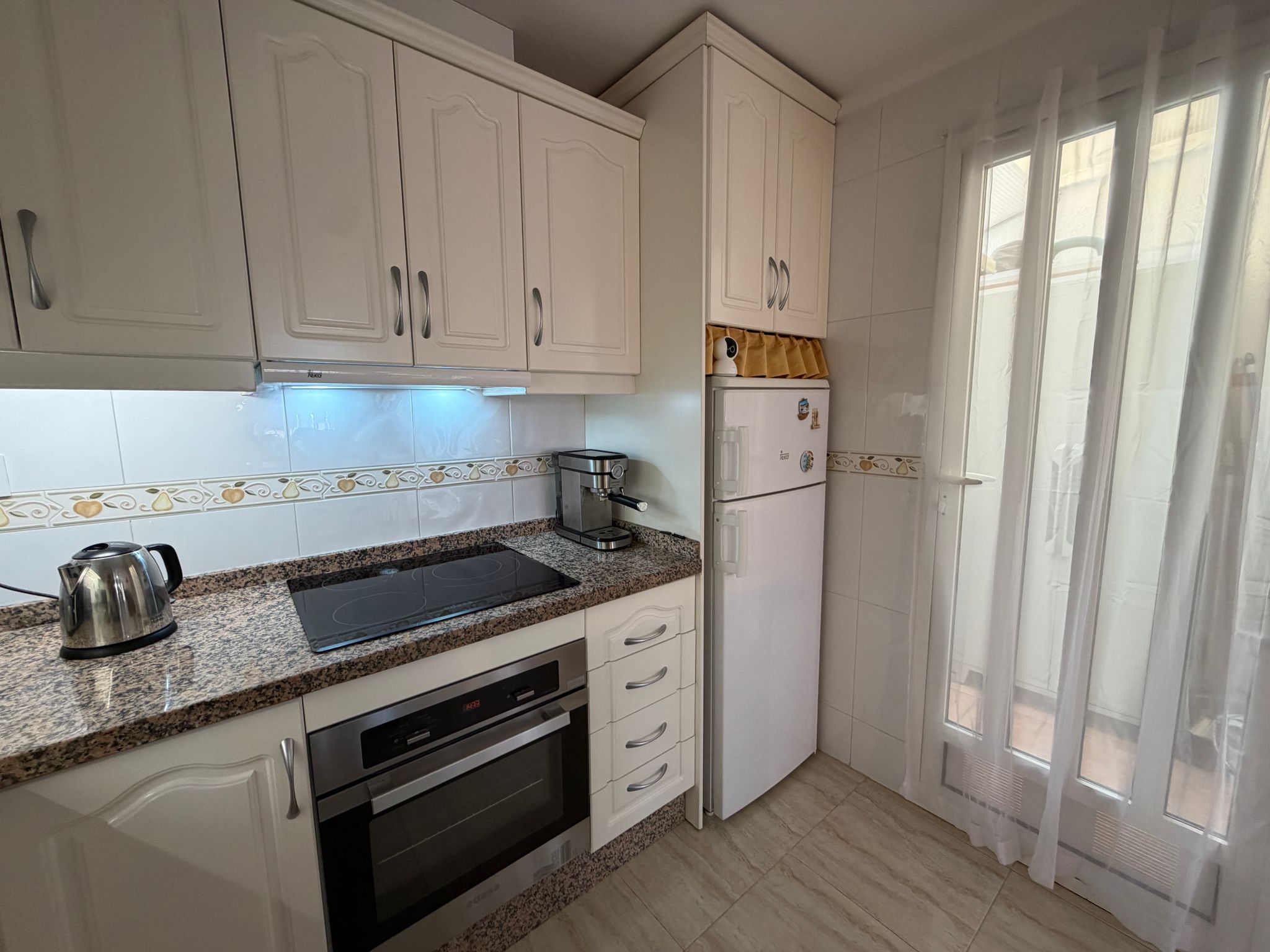 Bungalow con jardín privado y piscina en Villamartín – Los Dolses - Imagen 65
