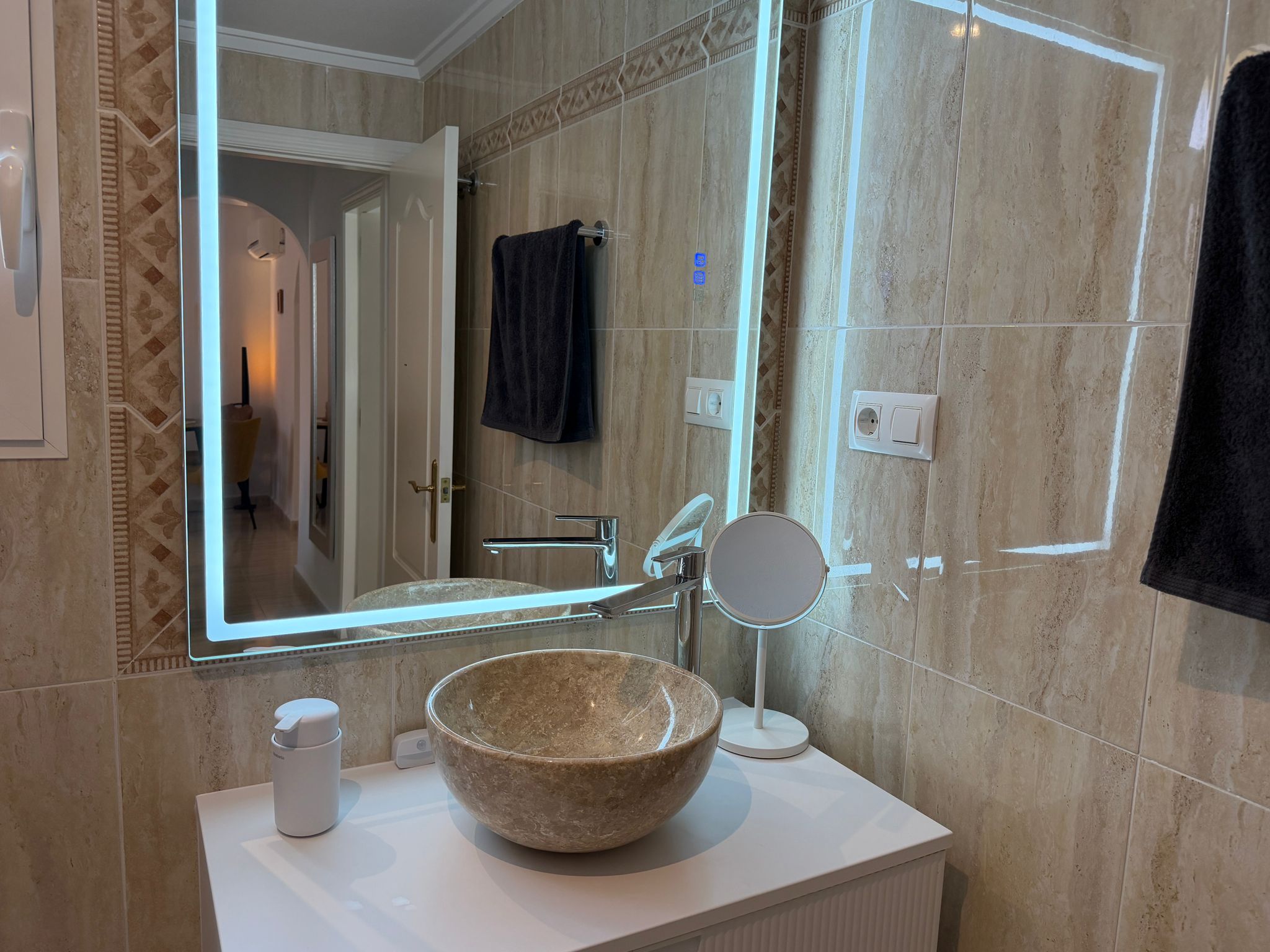 Bungalow con jardín privado y piscina en Villamartín – Los Dolses - Imagen 73